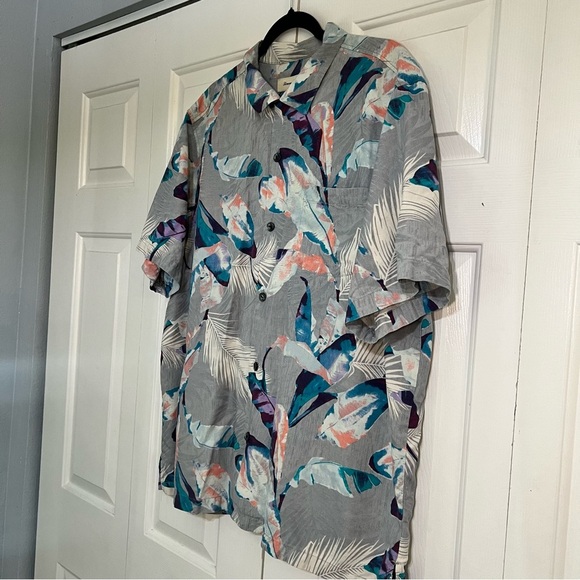 Tommy Bahama Men’s Silk Short Sleeve Button Up Shirt XL Tropical Leaves Colorful - Picture 4 of 7